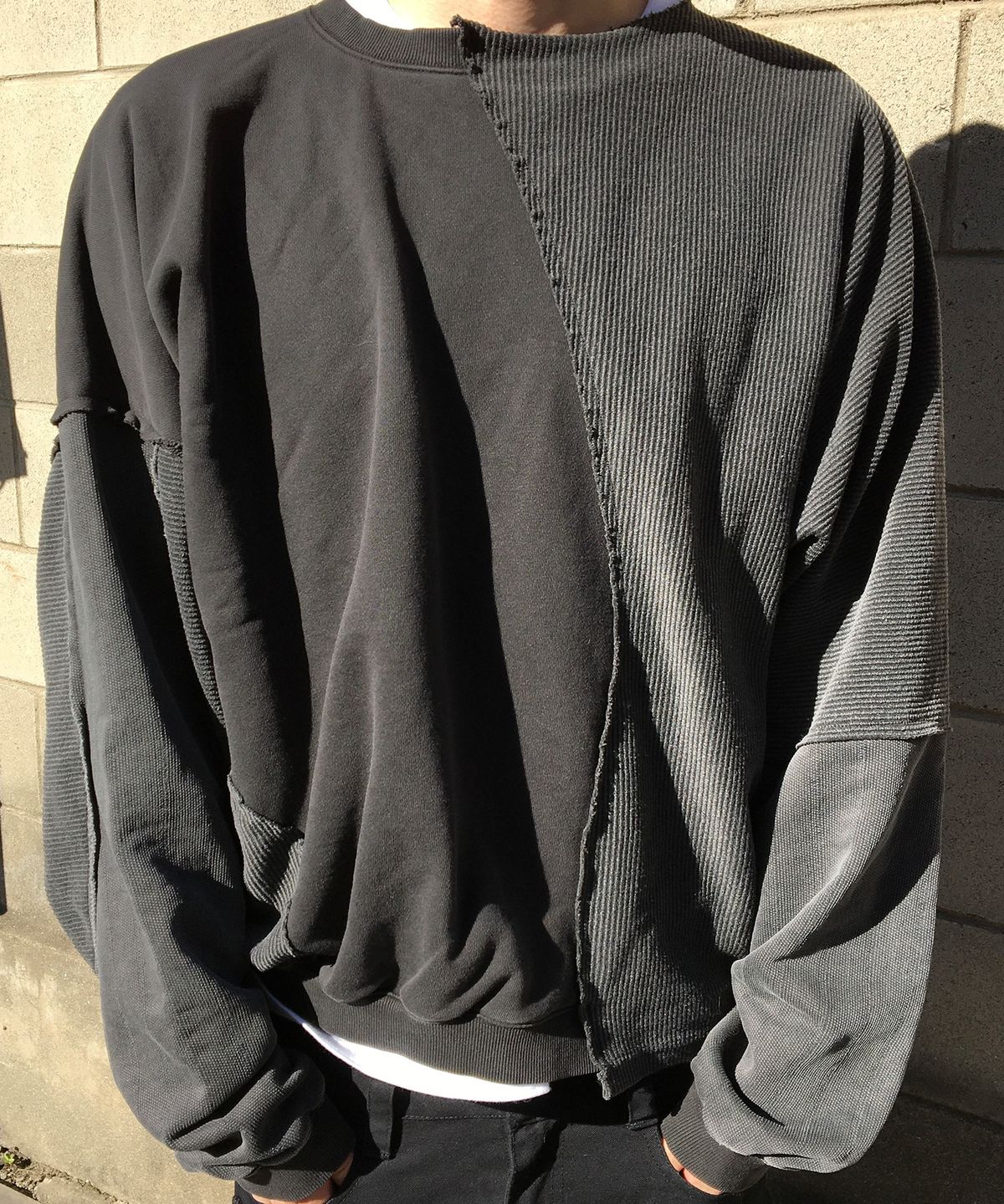 아조바이아조(AJOBYAJO) [KOIN] Pigment Triple Terry Sweatshirt [CHARCOAL]