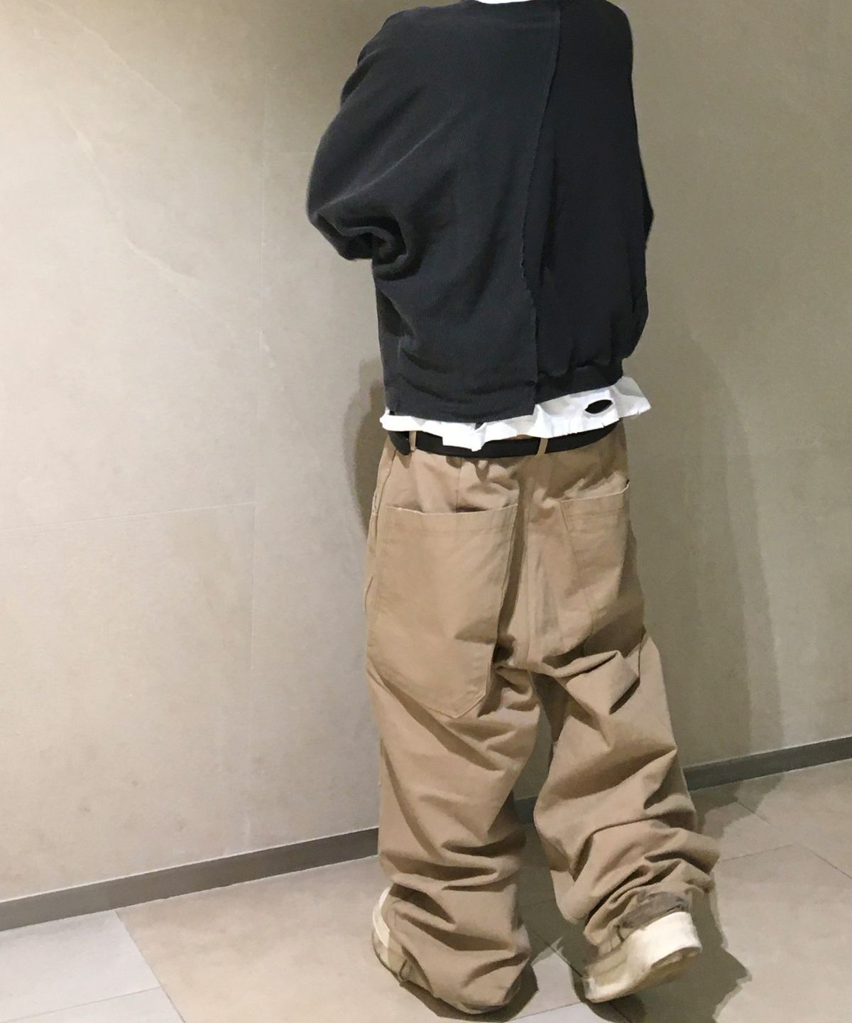 아조바이아조(AJOBYAJO) [KOIN] Pigment Triple Terry Sweatshirt [CHARCOAL]