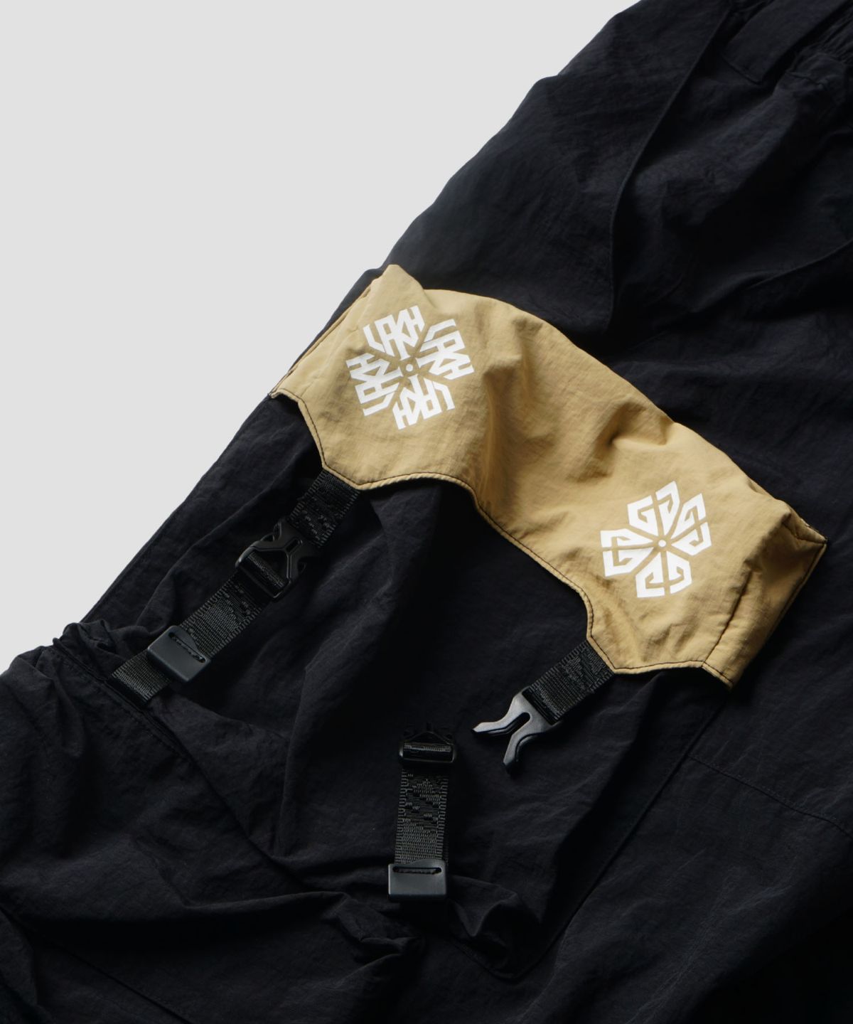 젠지(GEN.G) LAKH X GEN.G Jenga Ten Pockets Cargo Pants