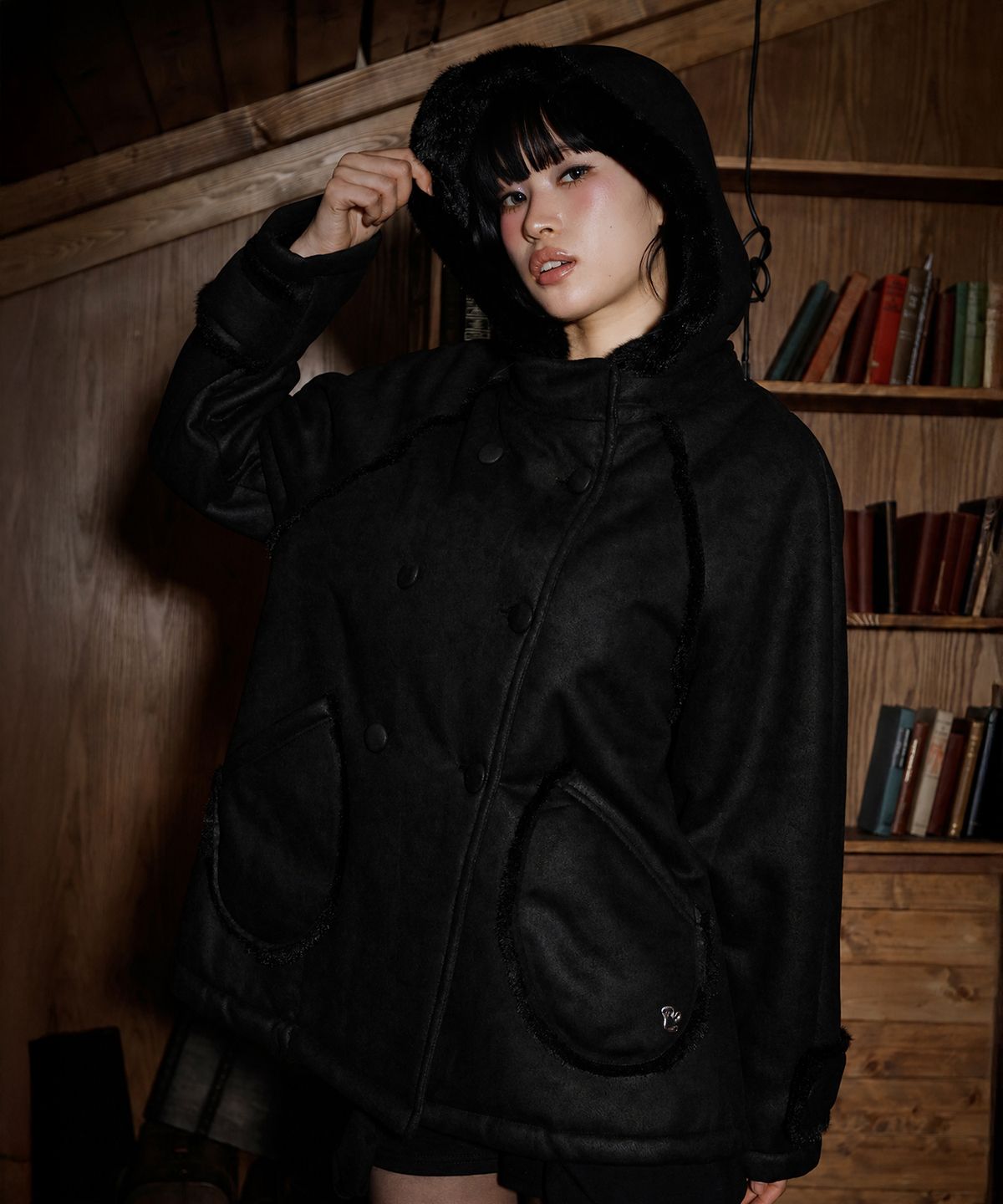 엘엠알(LMR) 스웨이드 무스탕 후드 하프 코트 BLACK
