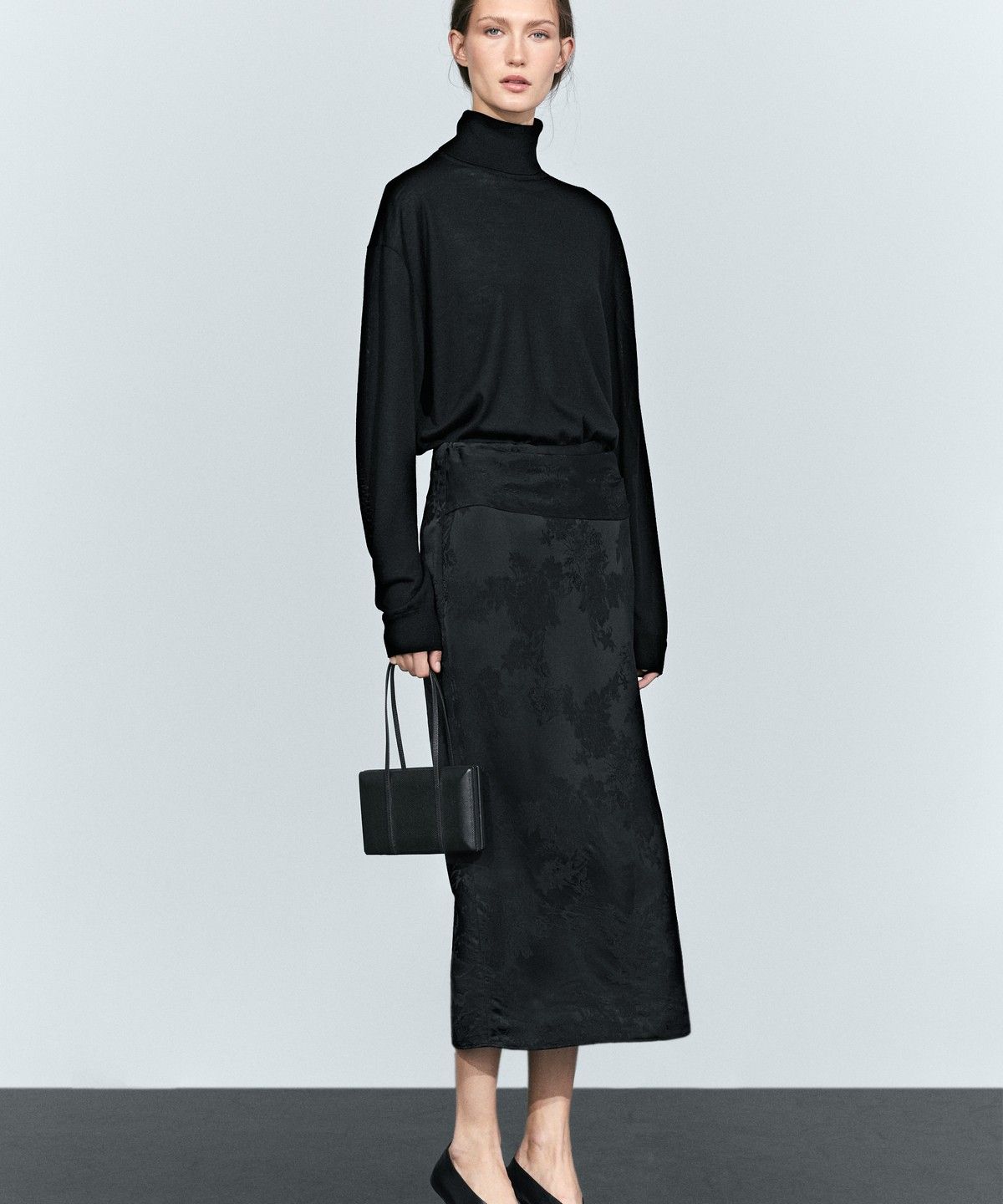 마시모두띠(MASSIMO DUTTI) 코르셋 허리 밴드 미디 스커트