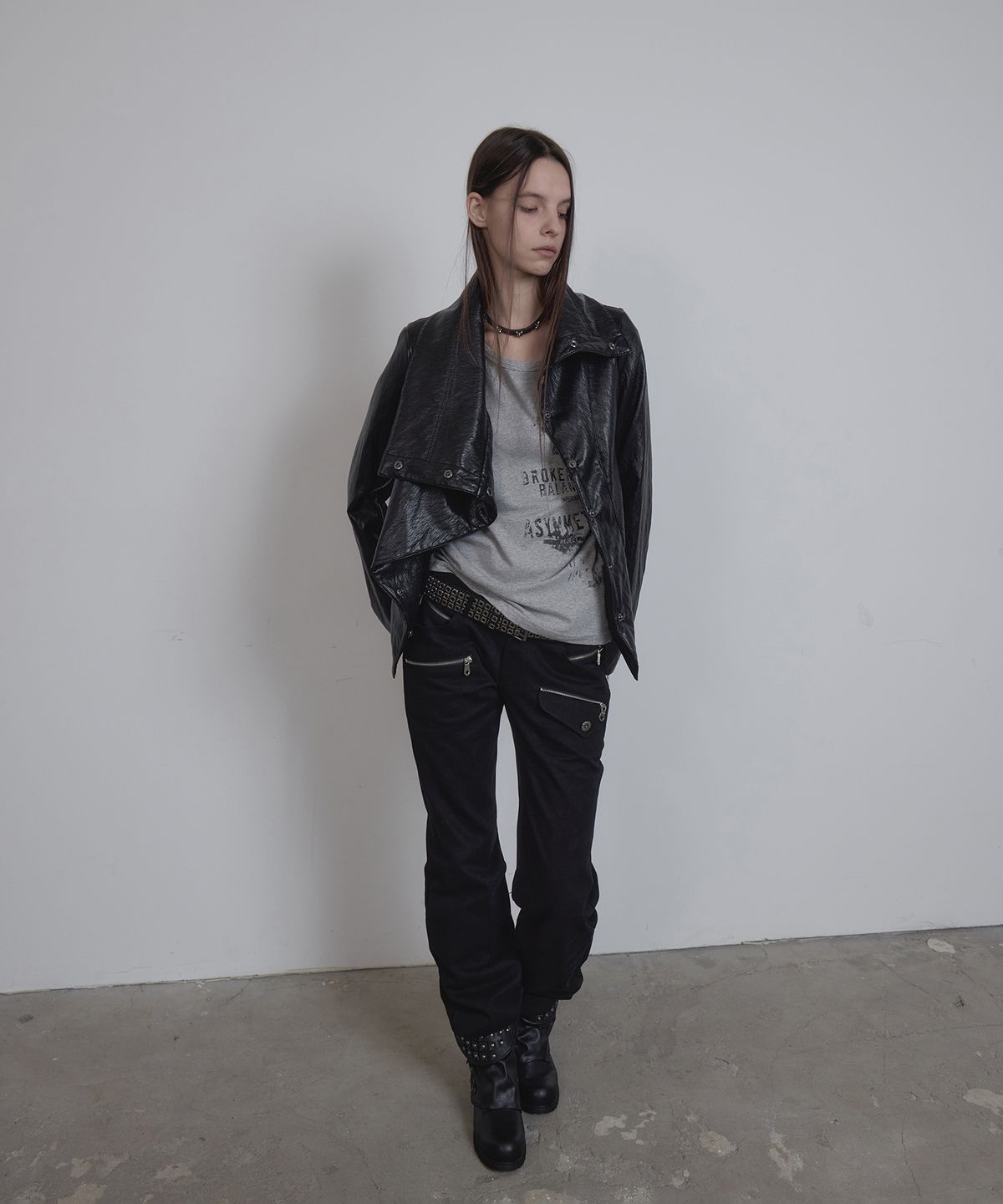 애시메트리(ASYMMETRY) CONVERTIBLE DRAPE LEATHER JACKET / BLACK