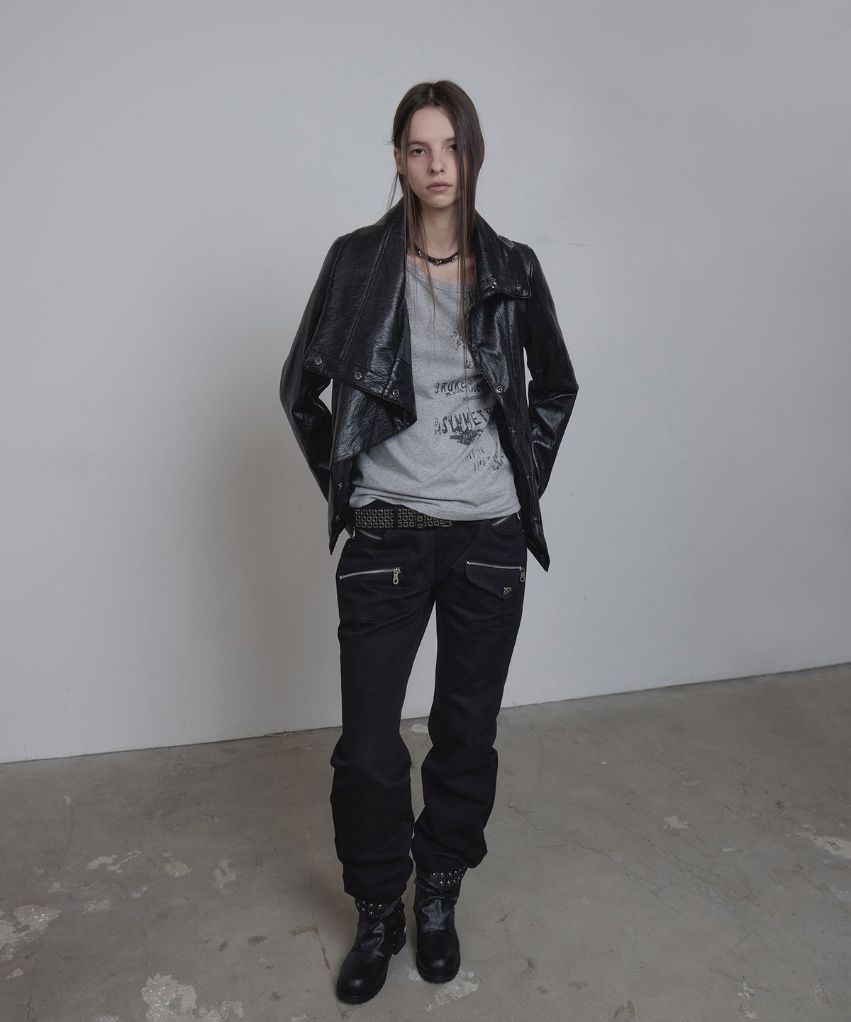 애시메트리(ASYMMETRY) CONVERTIBLE DRAPE LEATHER JACKET / BLACK