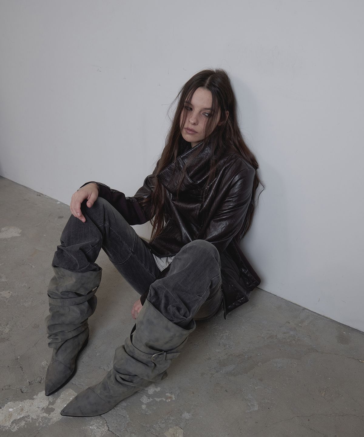 애시메트리(ASYMMETRY) CONVERTIBLE DRAPE LEATHER JACKET / BROWN