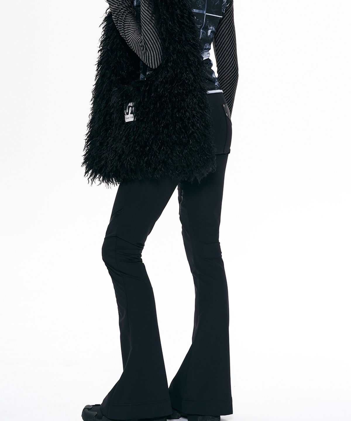 비건타이거(VEGAN TIGER) CURVE PANEL PANTS