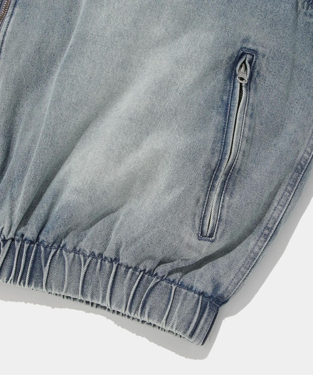 컬럼비아 유니버시티(COLUMBIA UNIVERSITY) STREET DENIM OVER PUFFER JACKET_LIGHT JEANS