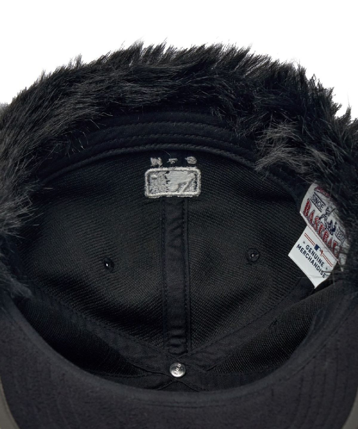 엠엘비(MLB) 플리스 배색 트루퍼캡 NY (Black)