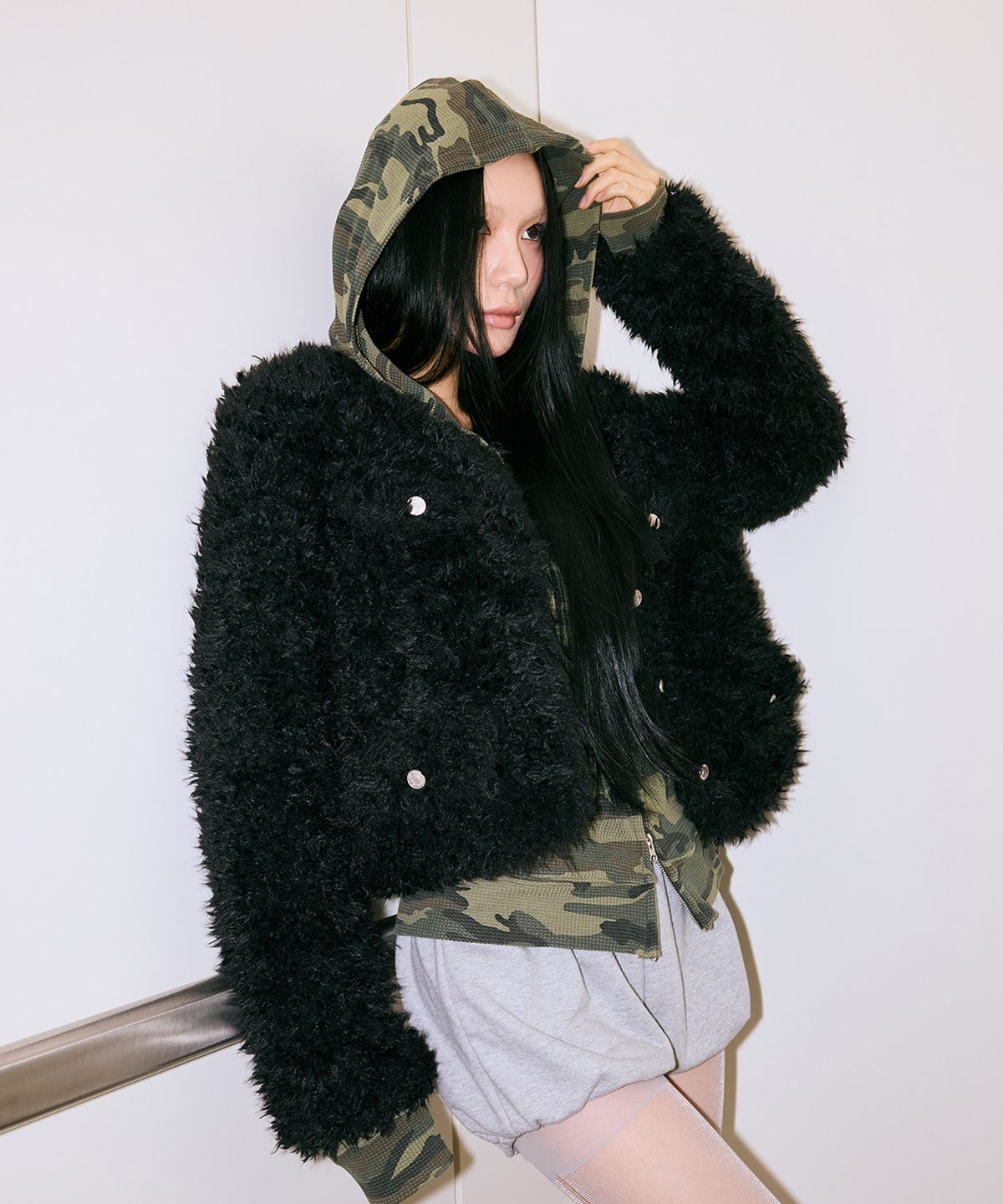 미스테리어스호텔(THE MYSTERIOUS HOTEL) POODLE FUR JACKET [BLACK]