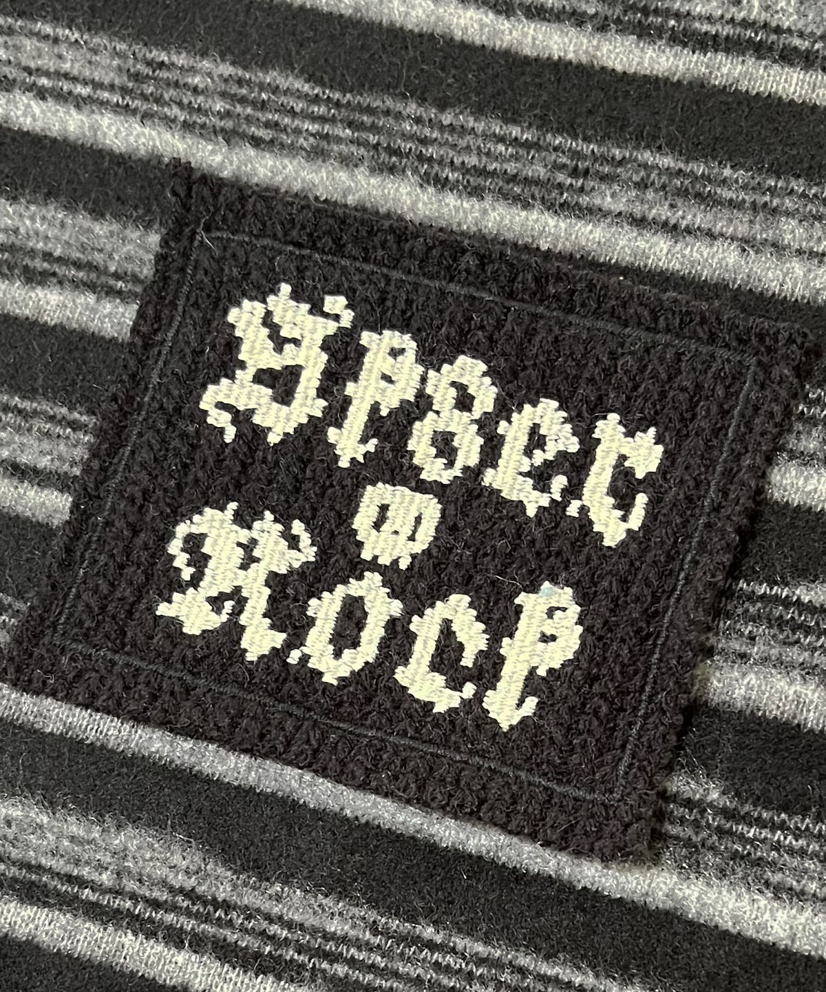 스케이터락(SK8ER ROCK) Fuzzy Stripe Knit Long Sleeve Tee (black*gray)