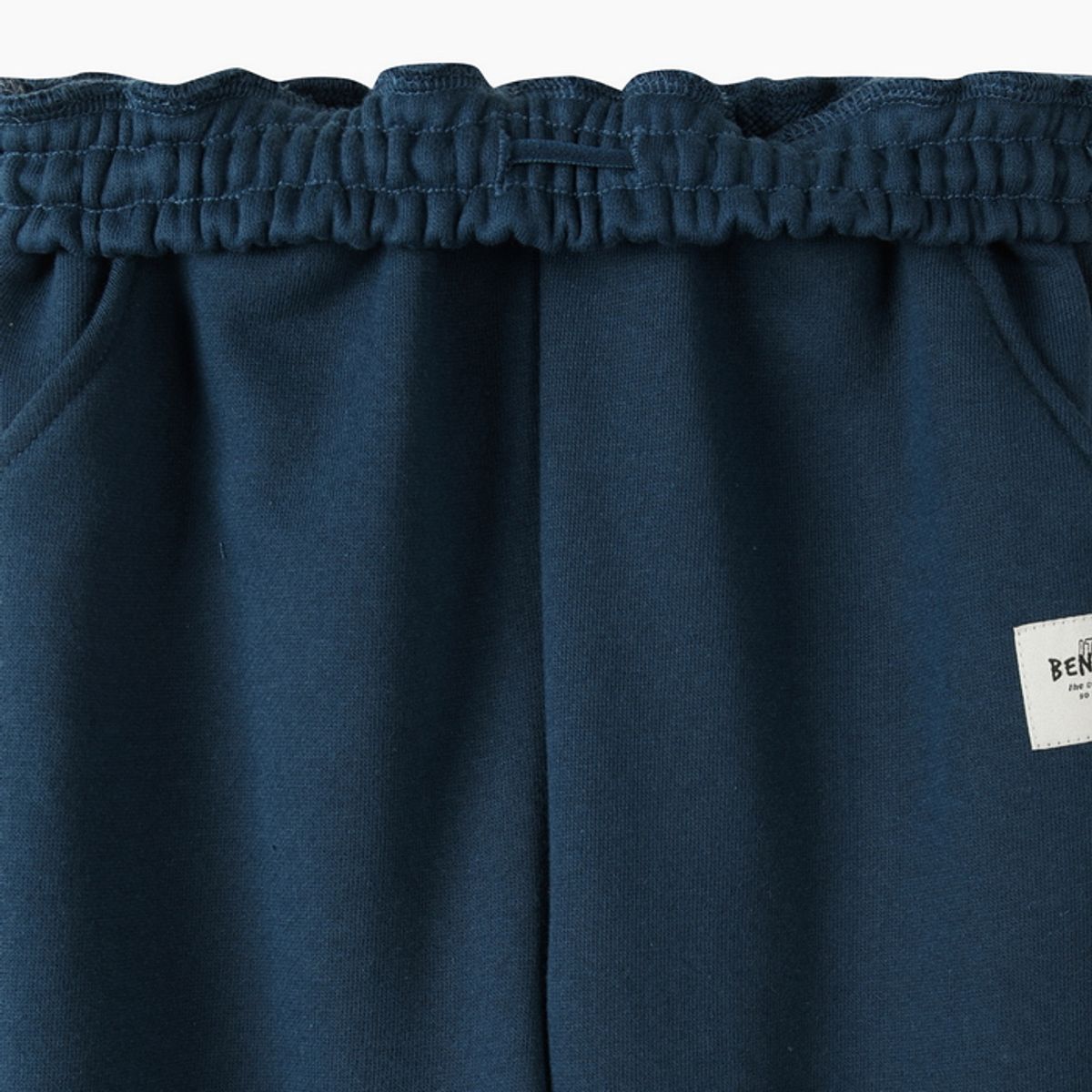 베네통키즈(BENETTONKIDS) [Online Exclusive] 주니어 배럴핏 트레이닝 팬츠_QATP13661NY