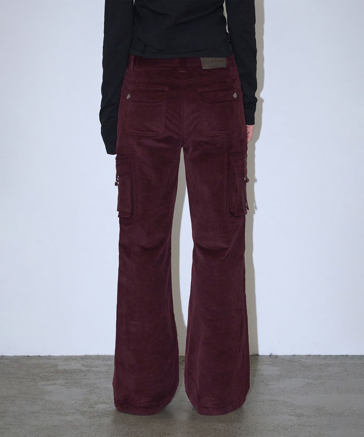 로타입(ROUGHTYPE) Corduroy Cargo Bootcut Pants - Burgundy