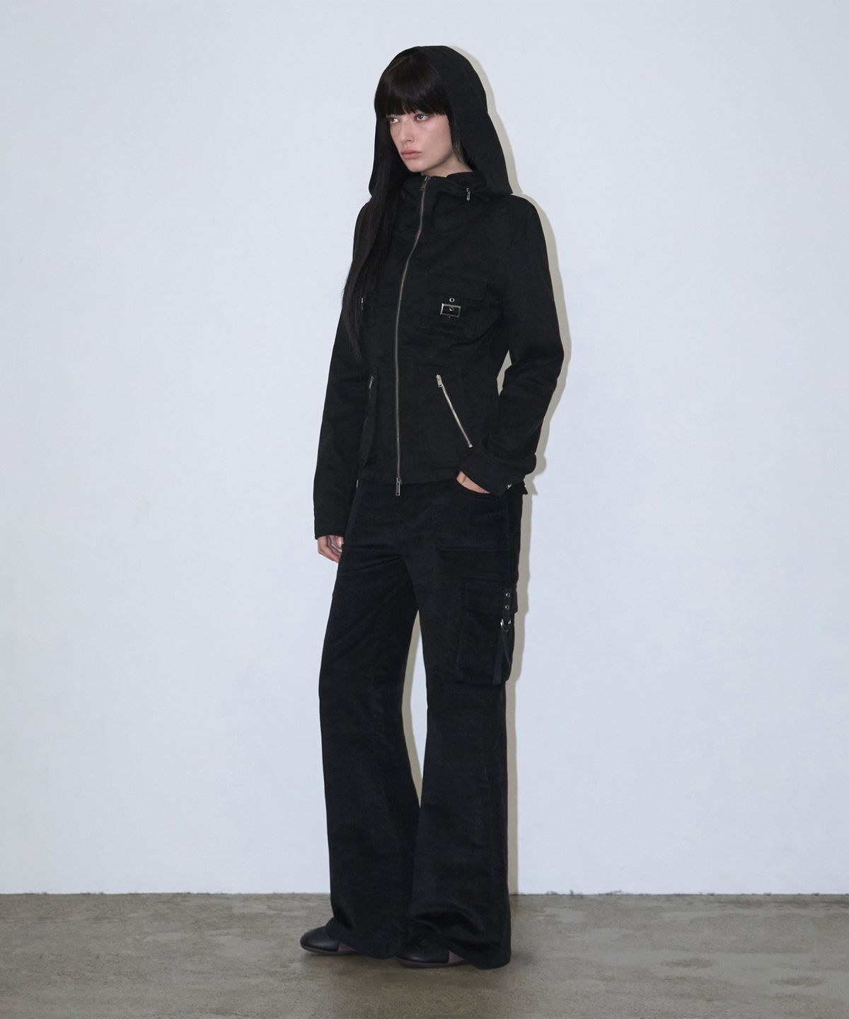 로타입(ROUGHTYPE) Corduroy Cargo Bootcut Pants - Black