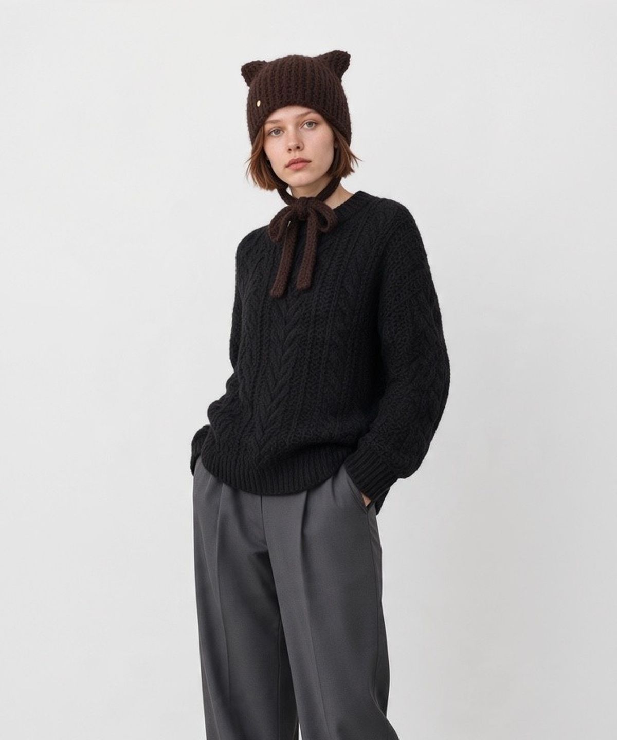 유니버셜 케미스트리(UNIVERSAL CHEMISTRY) Cat Wool Logo Black Bonnet Hat 고양이모자