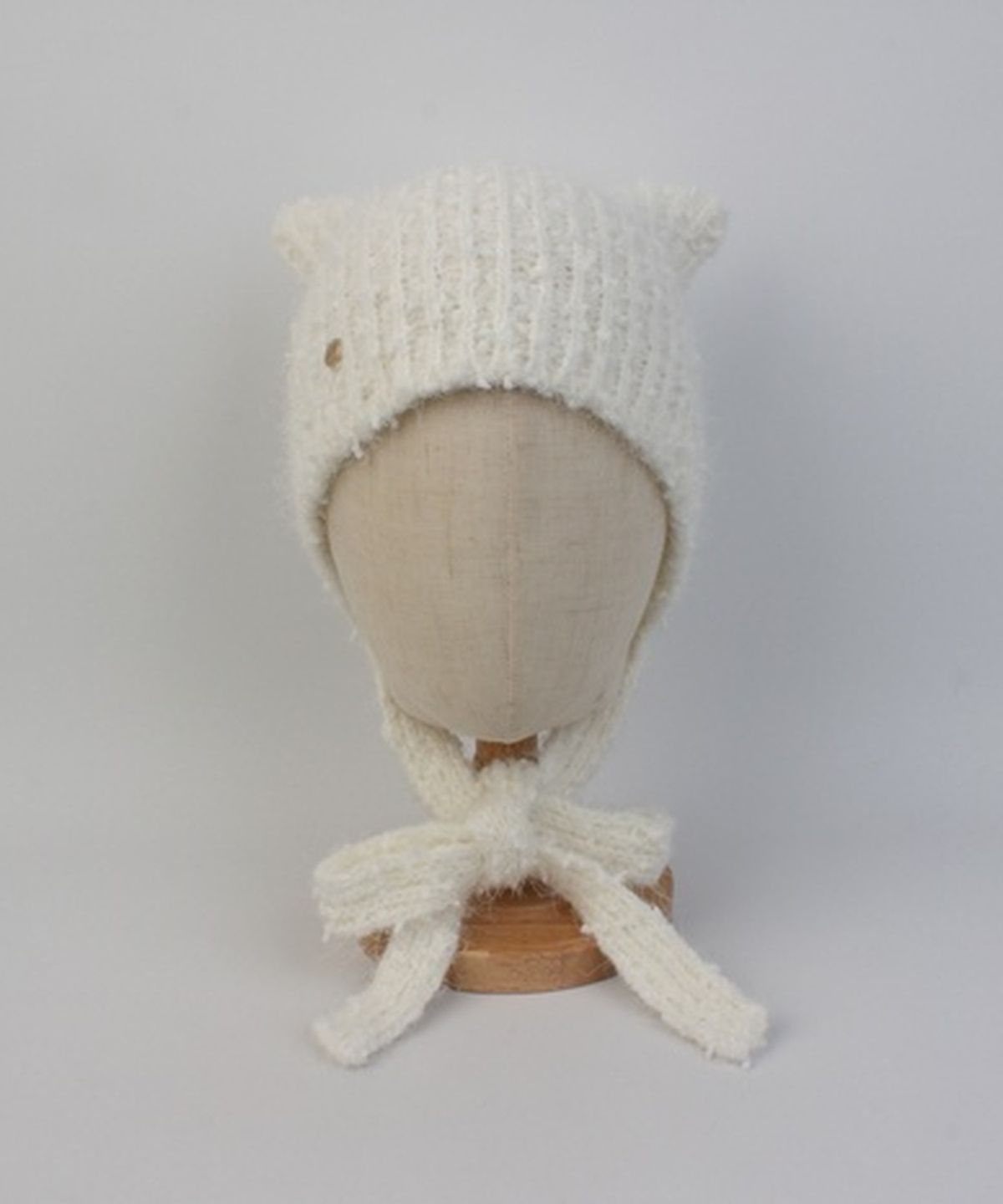 유니버셜 케미스트리(UNIVERSAL CHEMISTRY) Cat Wool Logo Ivory Bonnet Hat 고양이모자