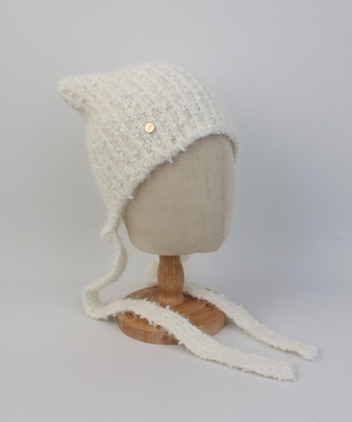 유니버셜 케미스트리(UNIVERSAL CHEMISTRY) Cat Wool Logo Ivory Bonnet Hat 고양이모자