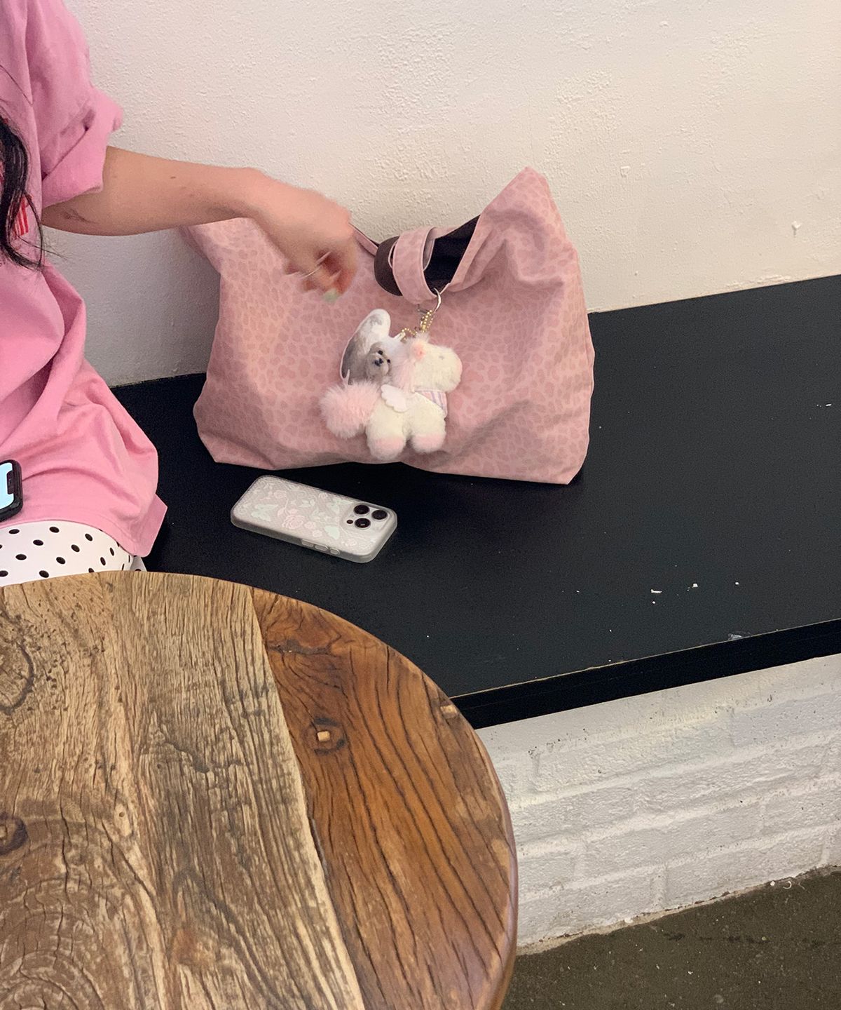 올리베(OLIVET) Suede reversible bag (pink leopard) 리버시블백
