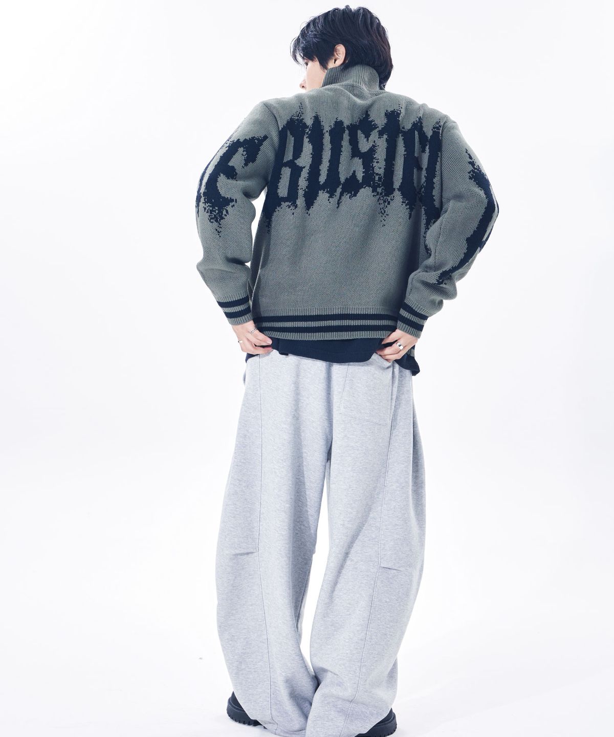 벙커버스터(BUNKERBUSTER) 하이넥 블러디 로고 니트 집업 MR5SU502_KHAKI
