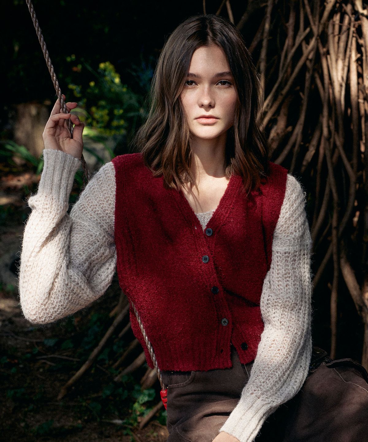 글로우노트(GLOWNOTE) GLOW V-Neck Wool Button Vest (3COLOR)