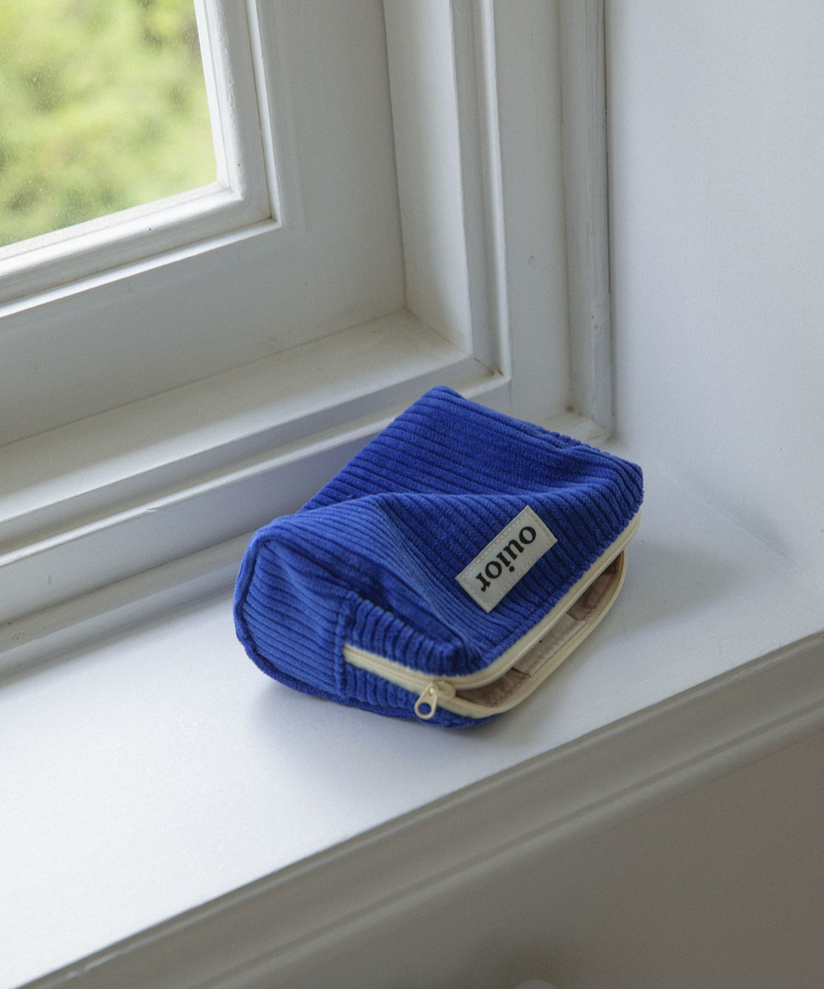 위올(OUIOR) [기프트박스]ouior everyday pouch_corduroy royal blue