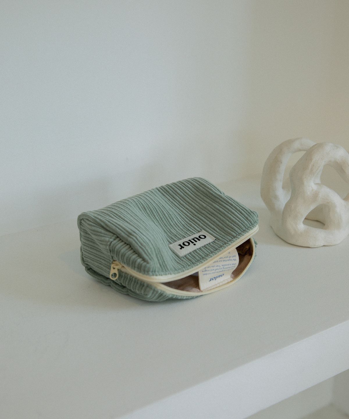 위올(OUIOR) [기프트박스]ouior everyday pouch_corduroy warm mint