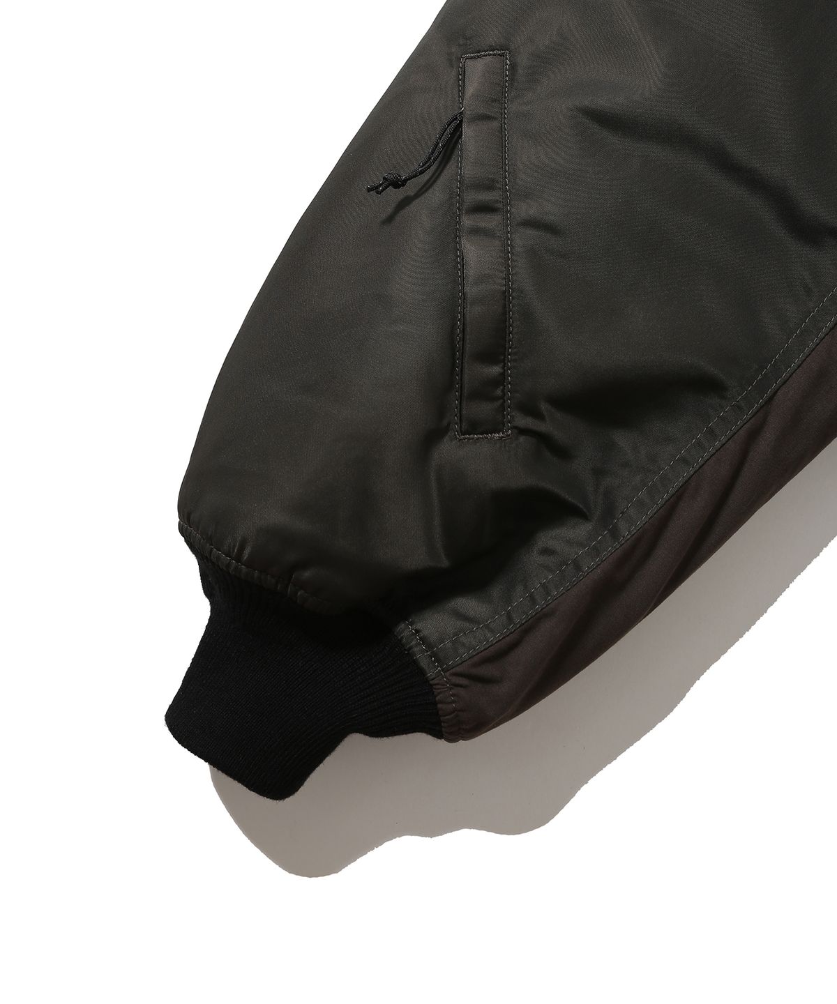 휴머러스 어카운트(HUMOROUS ACCOUNT) DIRECTOR JUMPER / DARK OLIVE BROWN