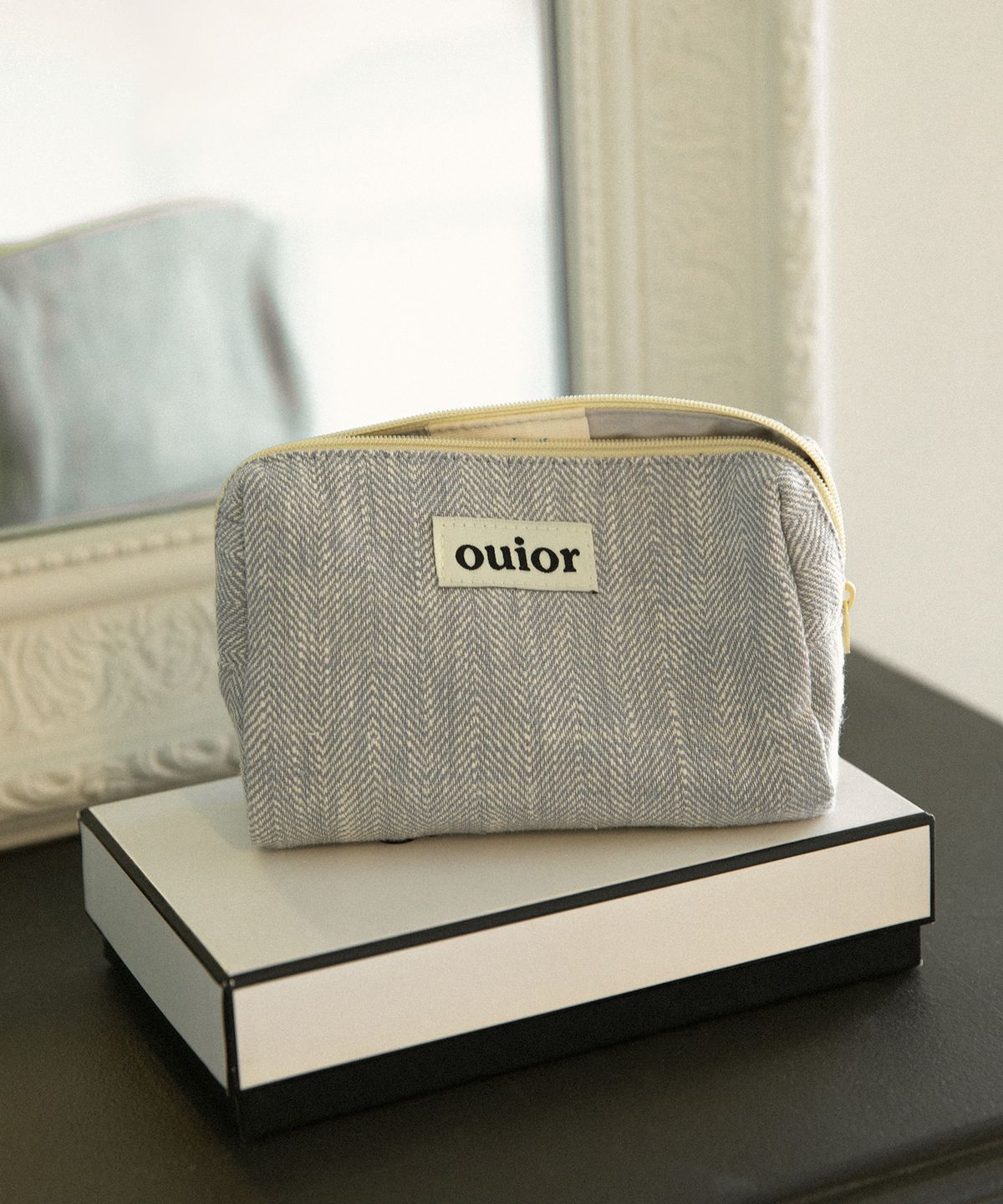 위올(OUIOR) [기프트박스]ouior everyday pouch_herringbone sky gray