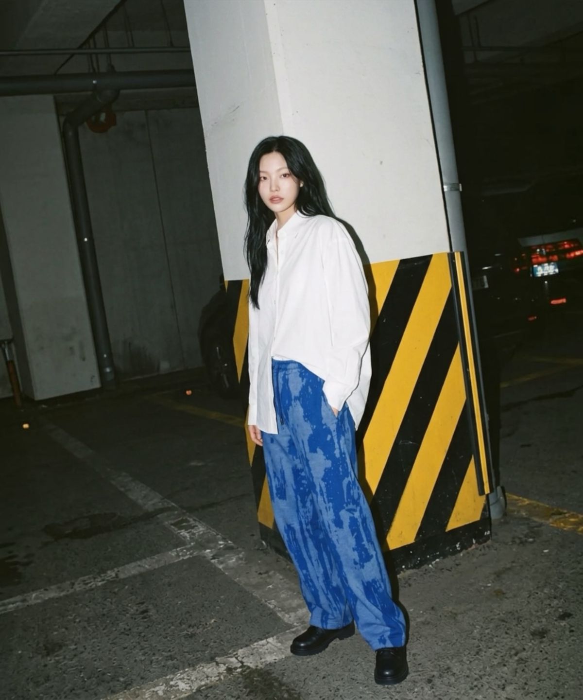 본슬리피(BORN SLIPPY) Drip Acid Wide Sweat Pants (Blue)