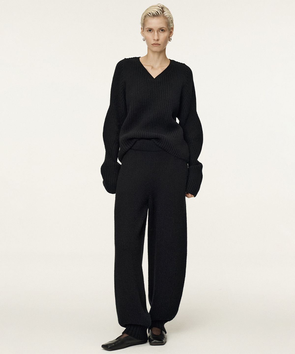 우마뭉(UMARMUNG) Wool cashmere ribbed whole garment pants_Black