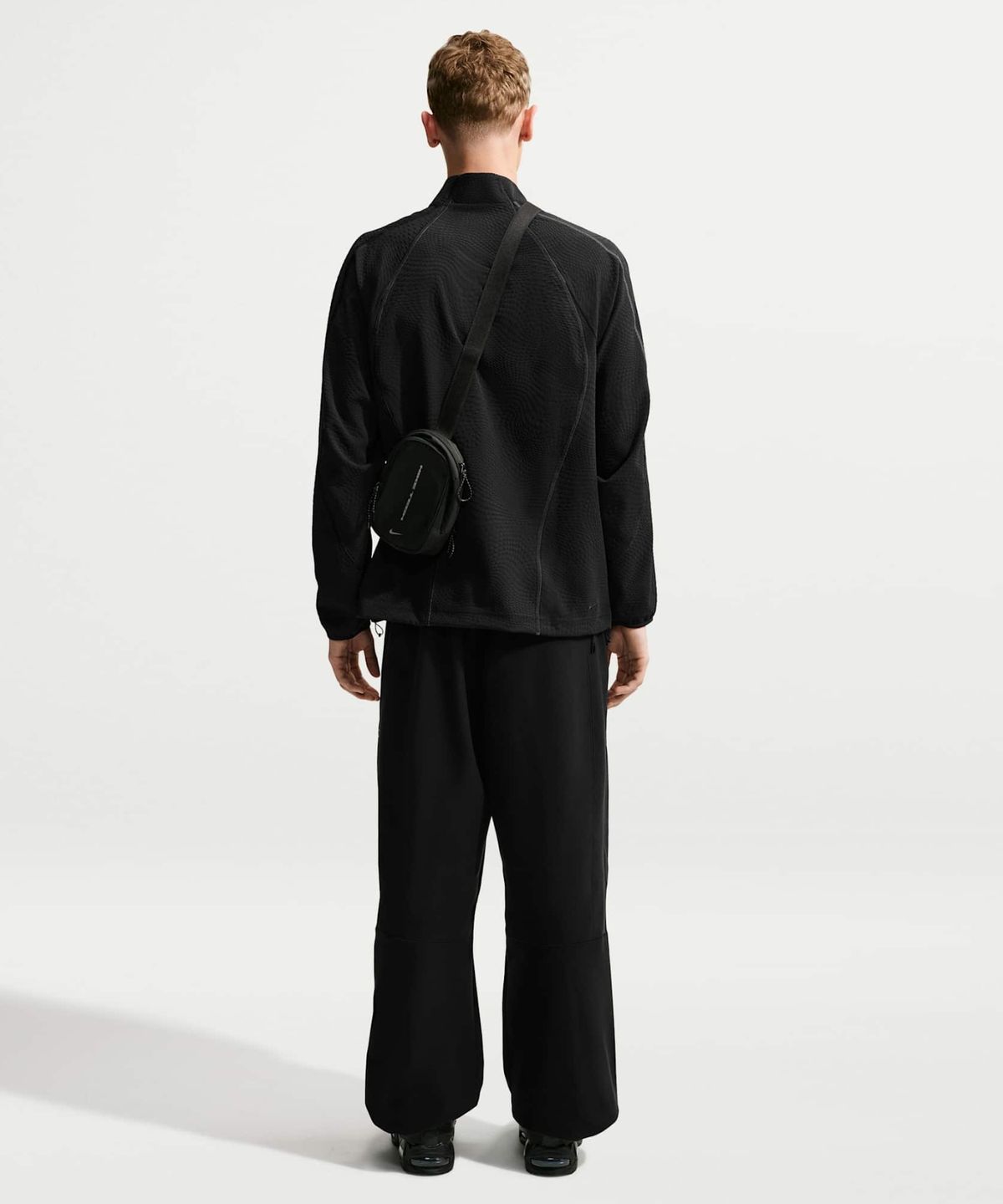 나이키(NIKE) 테크 루즈 드라이 핏 쿼터집 탑 M - 블랙 / IM6252-010