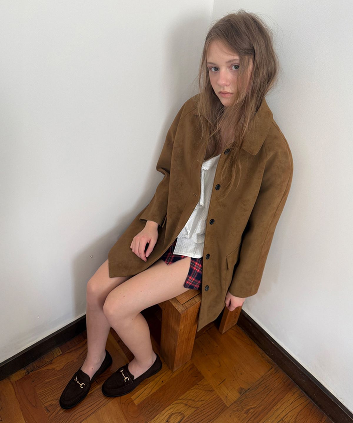 뮈르뮈르(MURMURE) 덴버 스웨이드 하프 코트_Denver Coat_Camel