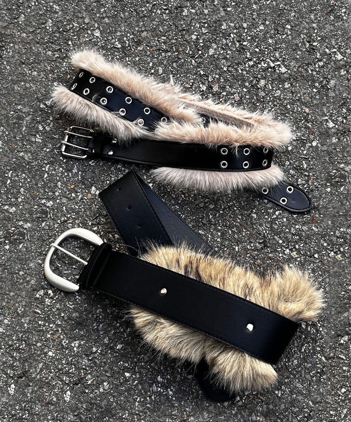 이스케이프프롬(ESCAPEFROM) Fur Eyelet Point Belt