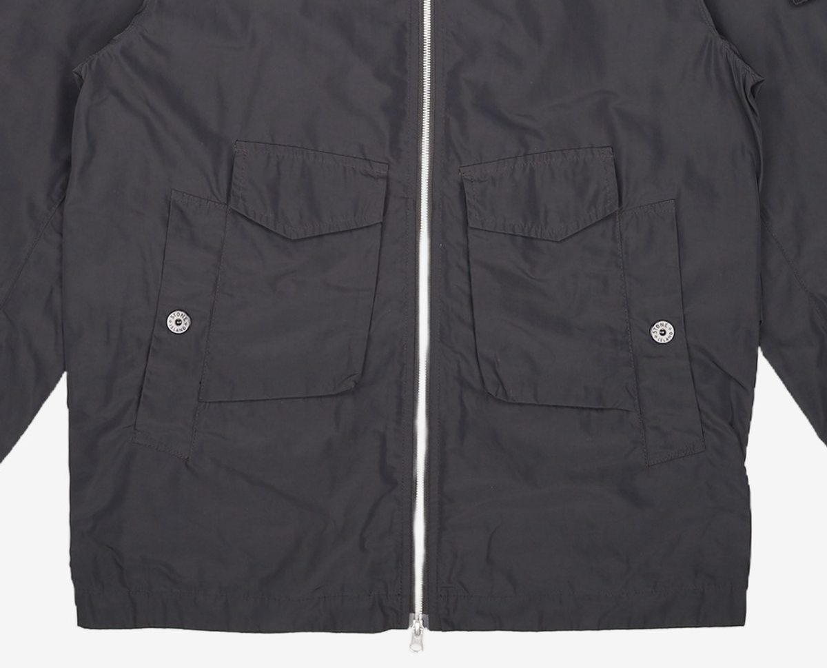스톤아일랜드(STONE ISLAND) 나일론/코치 재킷 L