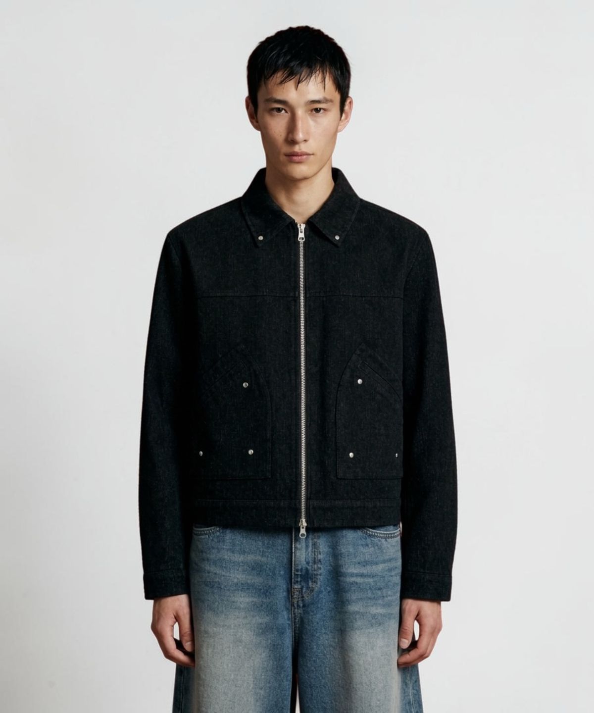 본슬리피(BORN SLIPPY) Midnight Velvet Zip Jacket (Black)