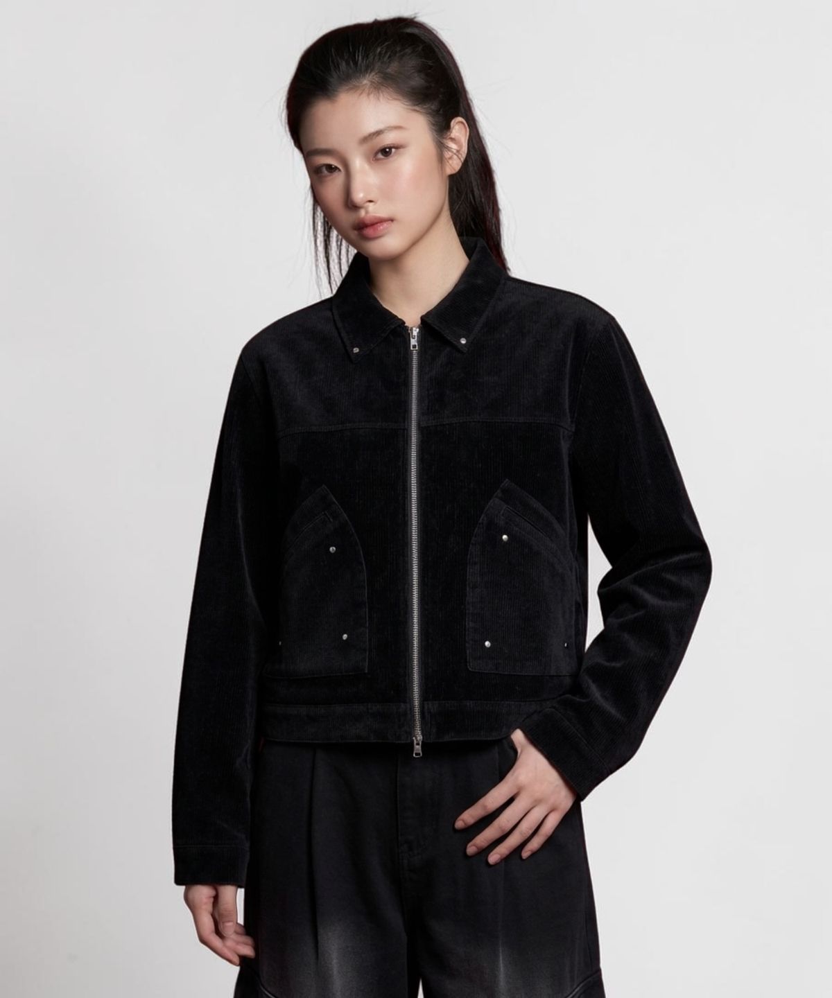 본슬리피(BORN SLIPPY) Midnight Velvet Zip Jacket (Black)