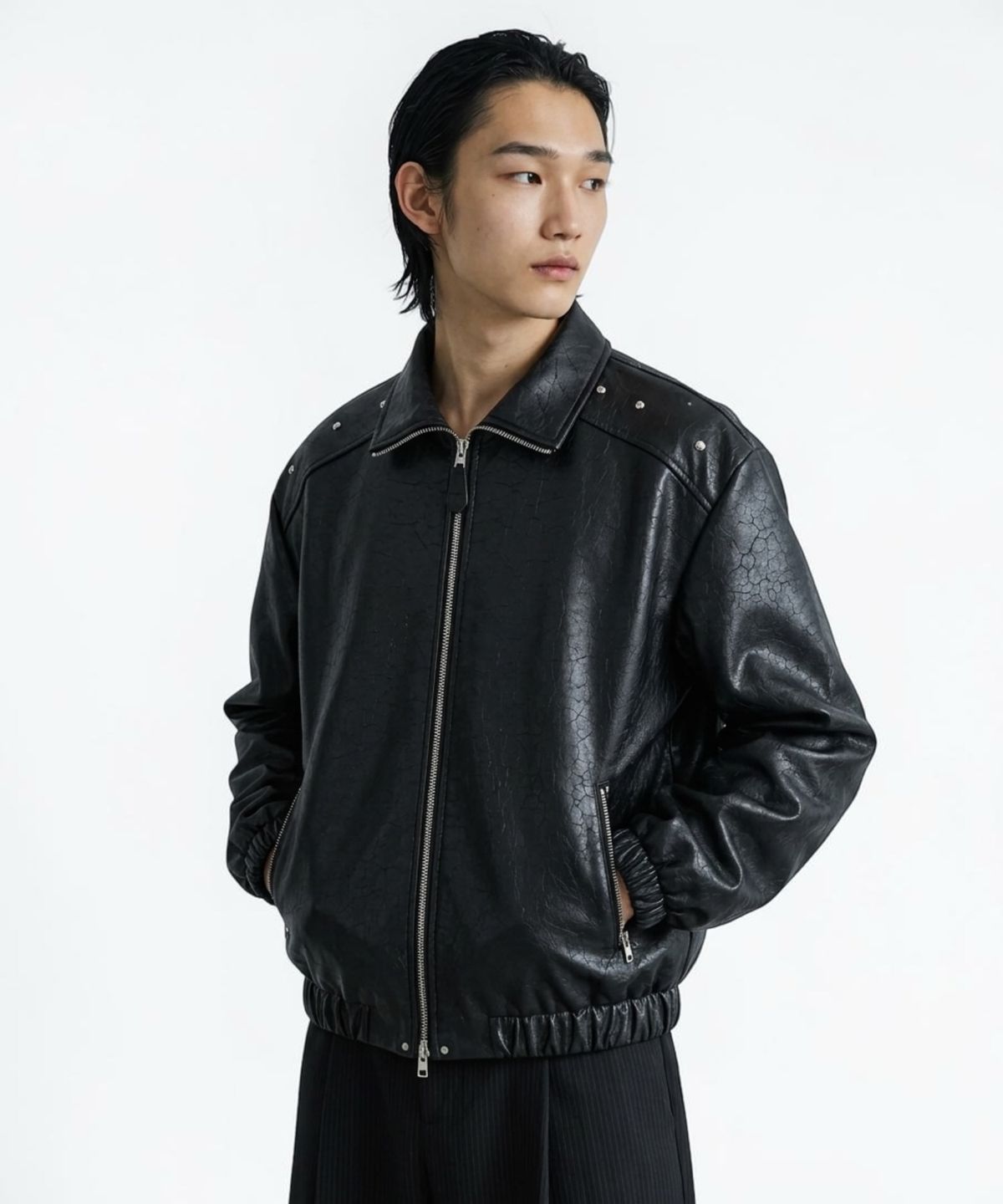 본슬리피(BORN SLIPPY) Crystal Stud Noir Leather Blouson (Black)