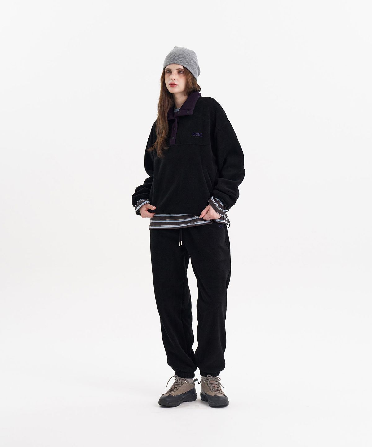 우네(OONE) Fleece Contrast Jogger Pants_Black