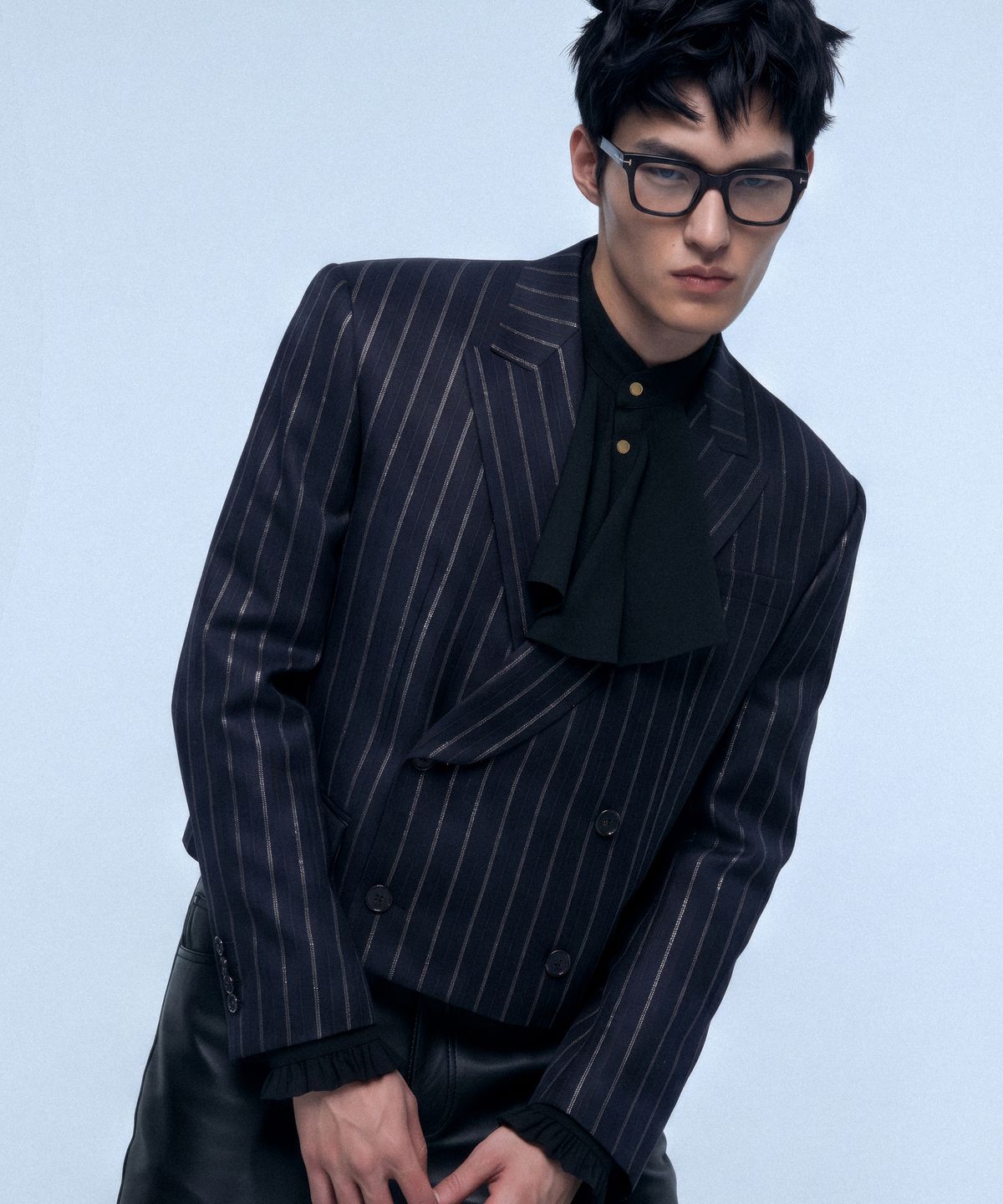 언티지(UNTAGE) 울 실크 스트라이프 크롭 자켓(UNISEX)_UTH-FB23