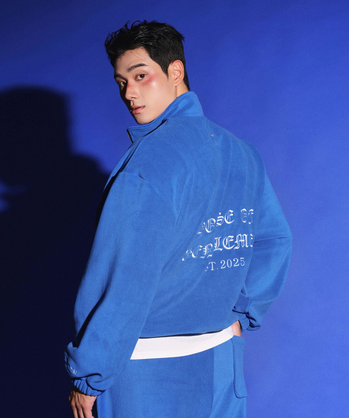 핸틀(HENTLE) 플리스 하프집 풀오버(코발트블루)