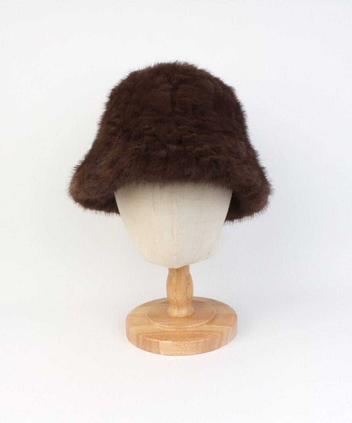유니버셜 케미스트리(UNIVERSAL CHEMISTRY) Baby Fur Brown Bucket Hat 버킷햇