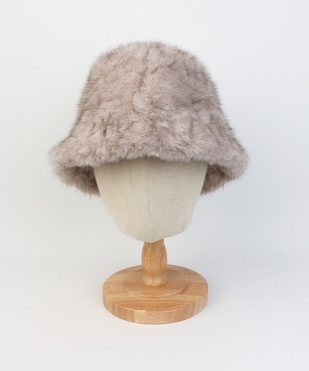 유니버셜 케미스트리(UNIVERSAL CHEMISTRY) Baby Fur Gray Bucket Hat 버킷햇