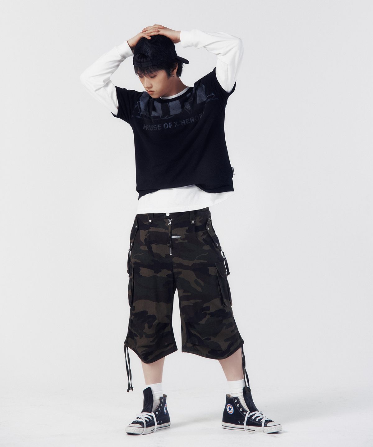 더바이닐하우스(THEVINYLHOUSE) [더바이닐하우스 X 엑디즈] FADED LOGO TEE BLACK
