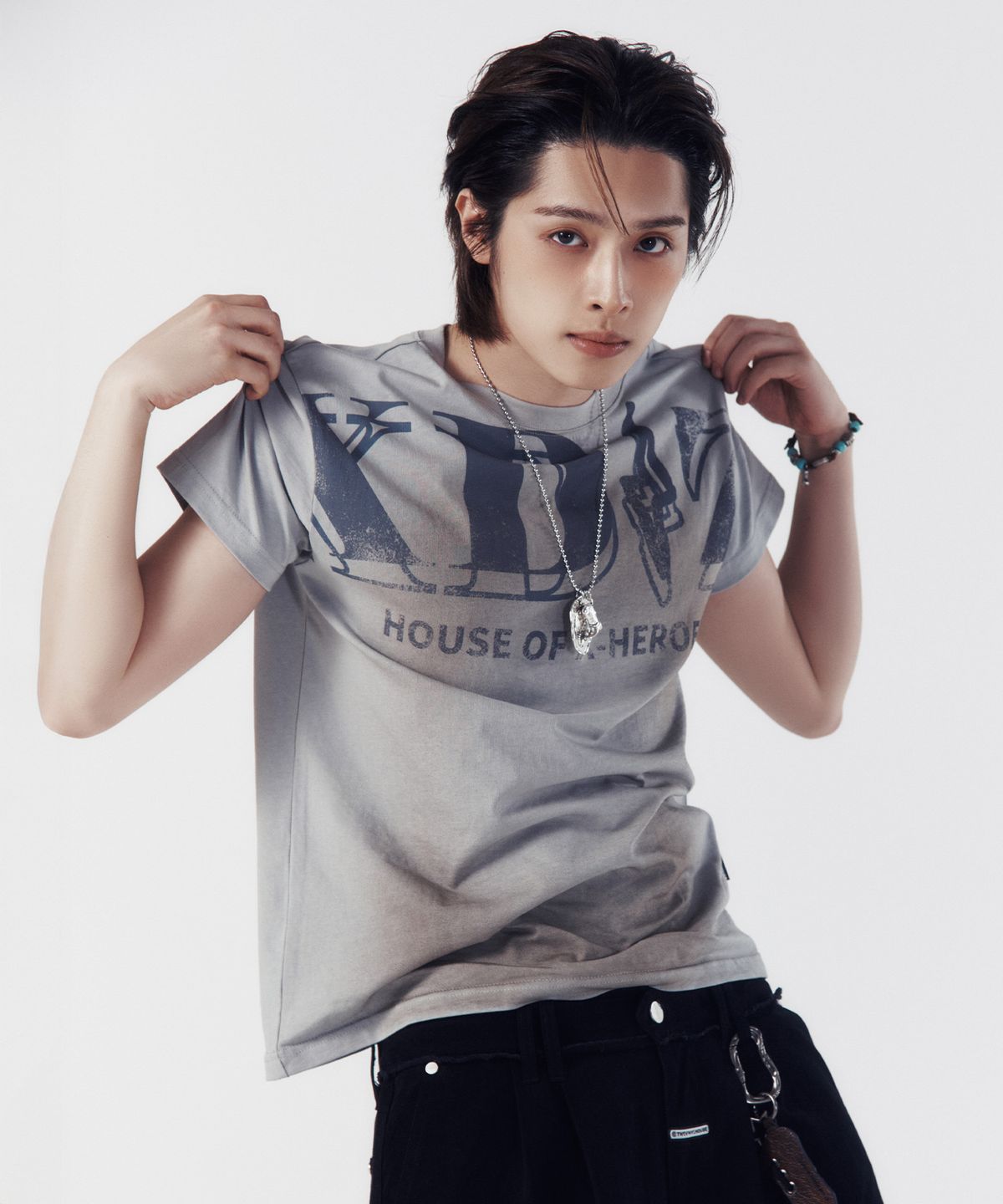 더바이닐하우스(THEVINYLHOUSE) [더바이닐하우스 X 엑디즈] FADED LOGO TEE GREY