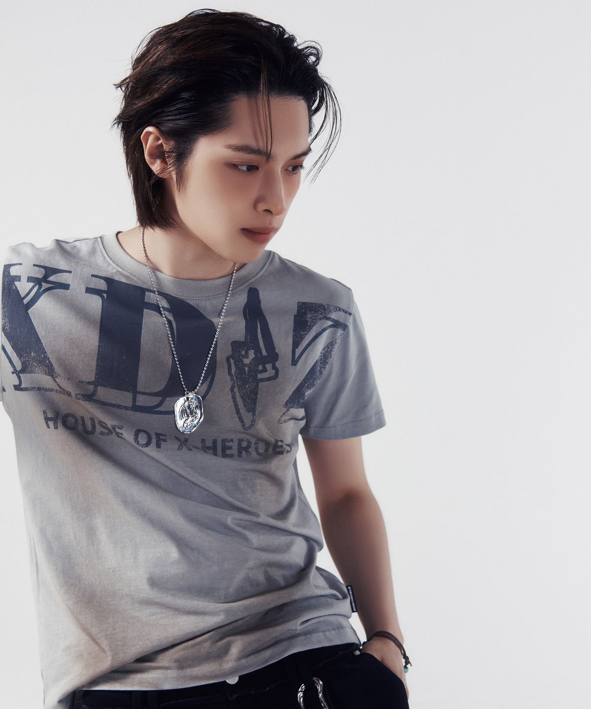 더바이닐하우스(THEVINYLHOUSE) [더바이닐하우스 X 엑디즈] FADED LOGO TEE GREY