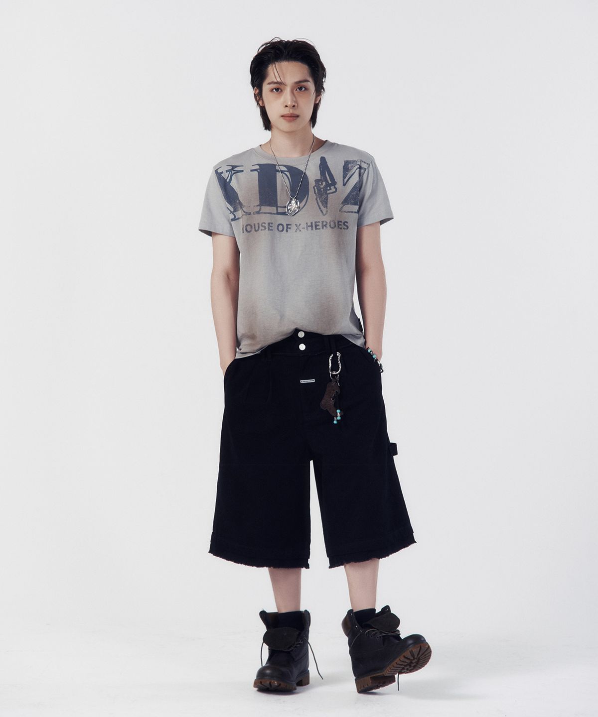 더바이닐하우스(THEVINYLHOUSE) [더바이닐하우스 X 엑디즈] FADED LOGO TEE GREY