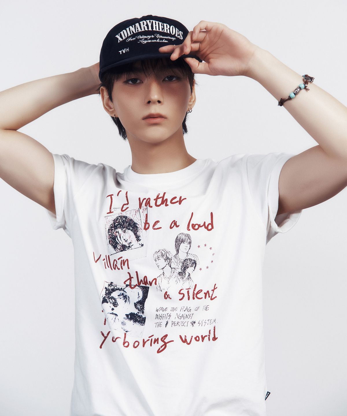 더바이닐하우스(THEVINYLHOUSE) [더바이닐하우스 X 엑디즈] DOODLE COLLAGE TEE WHITE