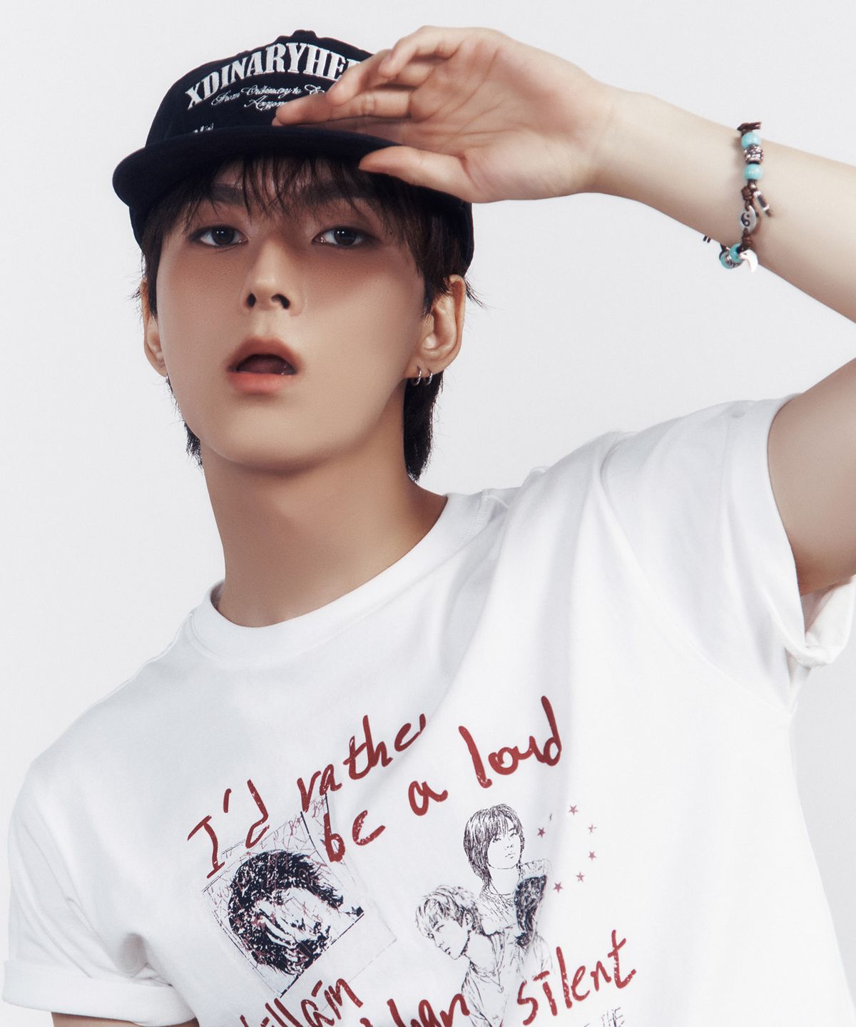 더바이닐하우스(THEVINYLHOUSE) [더바이닐하우스 X 엑디즈] DOODLE COLLAGE TEE WHITE