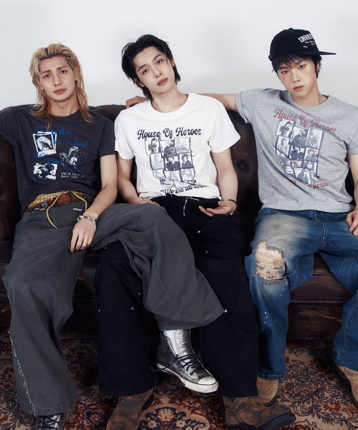 더바이닐하우스(THEVINYLHOUSE) [더바이닐하우스 X 엑디즈] HOUSE OF HERO TEE GREY