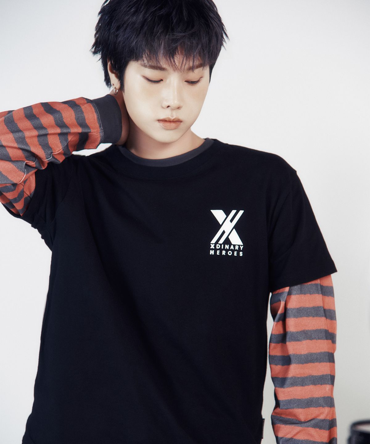 더바이닐하우스(THEVINYLHOUSE) [더바이닐하우스 X 엑디즈] SOUND WAVE TEE BLACK