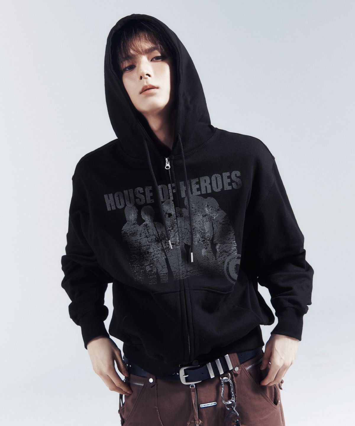 더바이닐하우스(THEVINYLHOUSE) [더바이닐하우스 X 엑디즈] HOODIE ZIP-UP BLACK