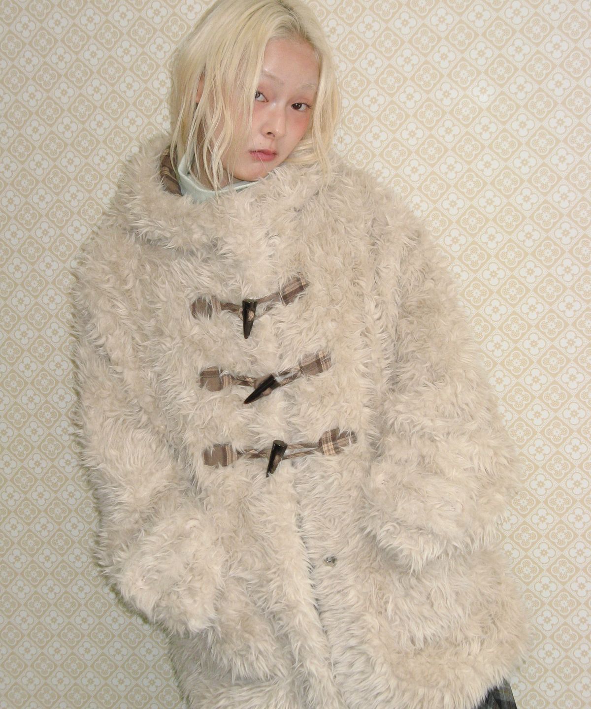 아메스 월드와이드(AMES-WORLDWIDE) DUFFLE TEDDY FUR COAT BEIGE